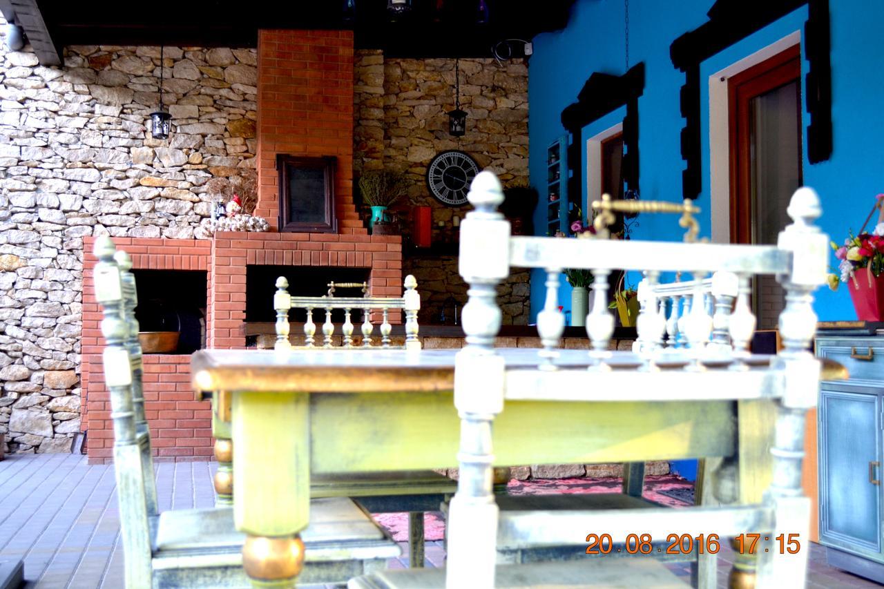 Resedinta Rotundu Bed and Breakfast Butuceny Εξωτερικό φωτογραφία