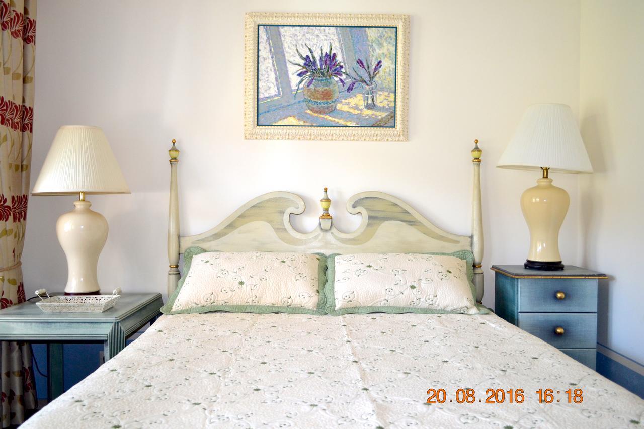 Resedinta Rotundu Bed and Breakfast Butuceny Εξωτερικό φωτογραφία
